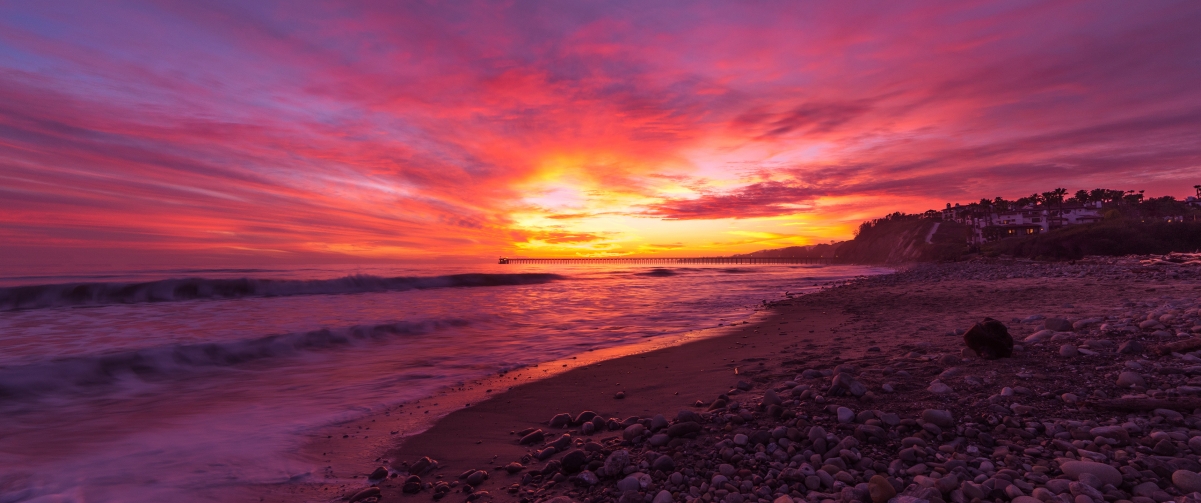 美国加利福尼亚州的圣巴巴拉海滩风景3440x1440图片
